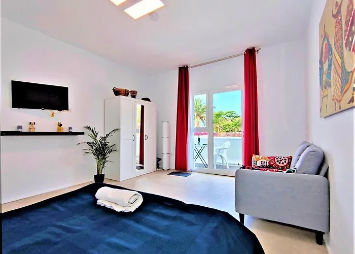 Fantastico 2 - Large Balcony, Free Parking, Air Conditioning, Free Netflix, Bbq Puerto de la Cruz (Tenerife)