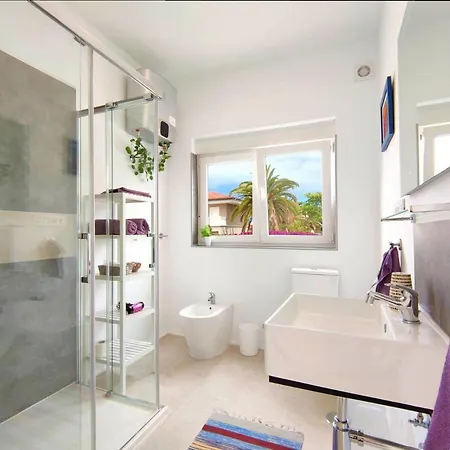 Fantastico 2 - Large Balcony, Free Parking, Air Conditioning, Free Netflix, Bbq Puerto de la Cruz (Tenerife)