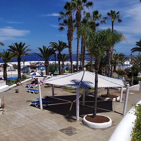 Fantastico 2 - With Large Balcony, Terrace And Garden Puerto de la Cruz (Tenerife)